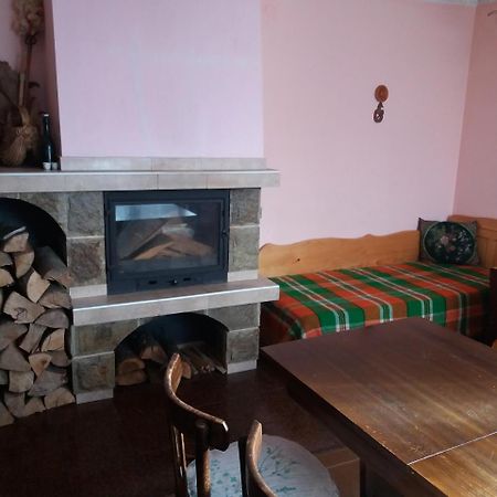 Guest House Ahp Mala Tsŭrkva 外观 照片