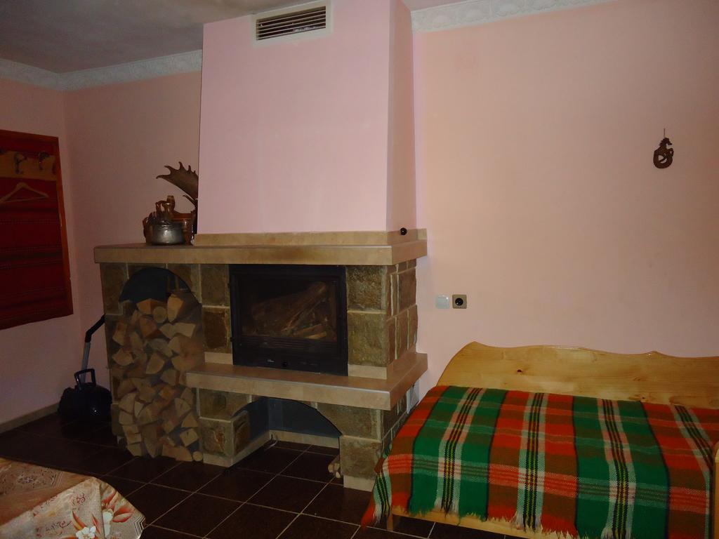 Guest House Ahp Mala Tsŭrkva 客房 照片