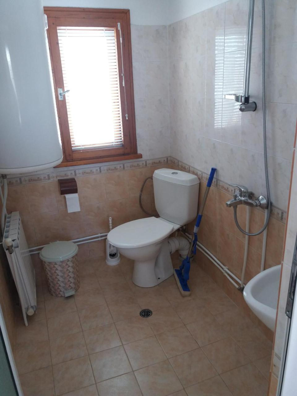 Guest House Ahp Mala Tsŭrkva 外观 照片